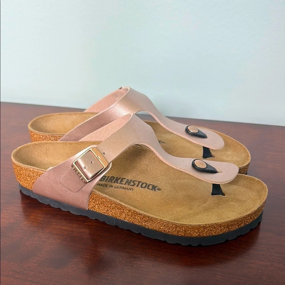 Birkenstock Dusty Rose Gold Gizeh Sandals with Adjustable Straps and Cork Sole - Picture 1 of 6
